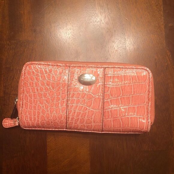 Minicci Faux Crocodile Print Coral Wallet - Picture 1 of 7